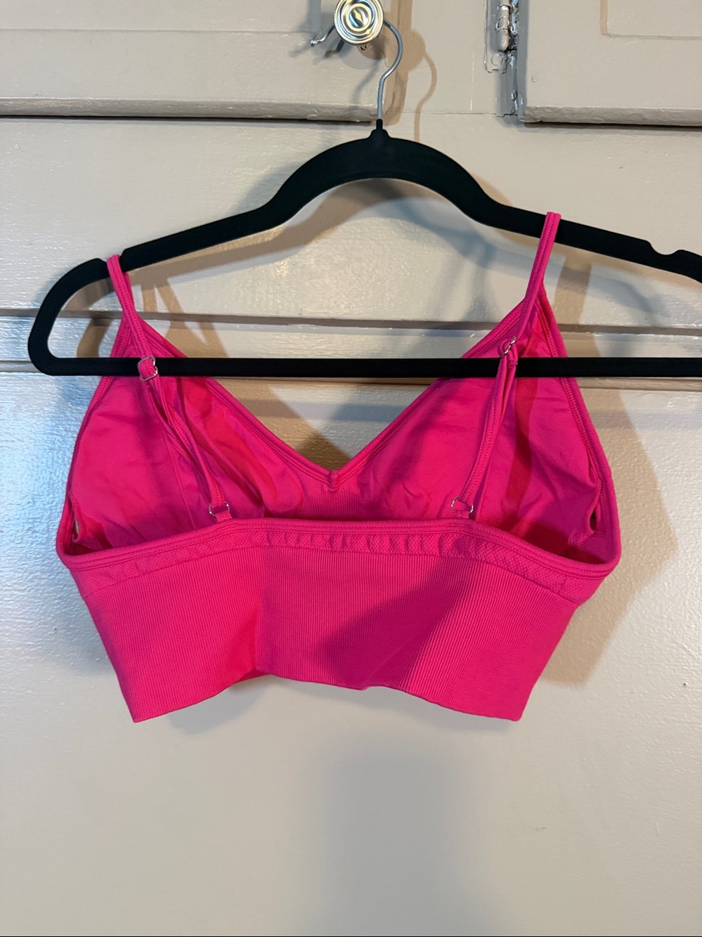 Pink minibeast triangular workout top size large - Picture 3 of 3